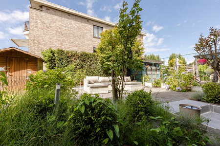 Luxe apt with parking & garden in wilrijk antwerp, Antwerp, Belgium