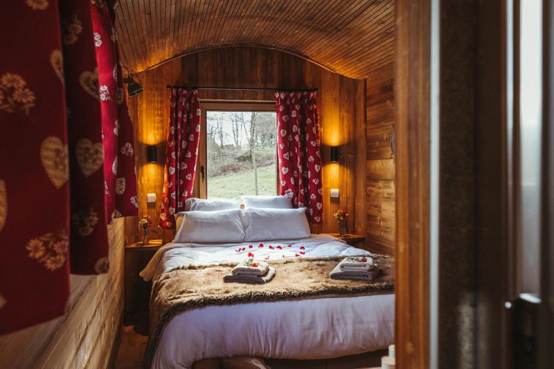 La RouLodge du Veilleur - Hôtel Insolite, Ermeton-sur-Biert, Belgium