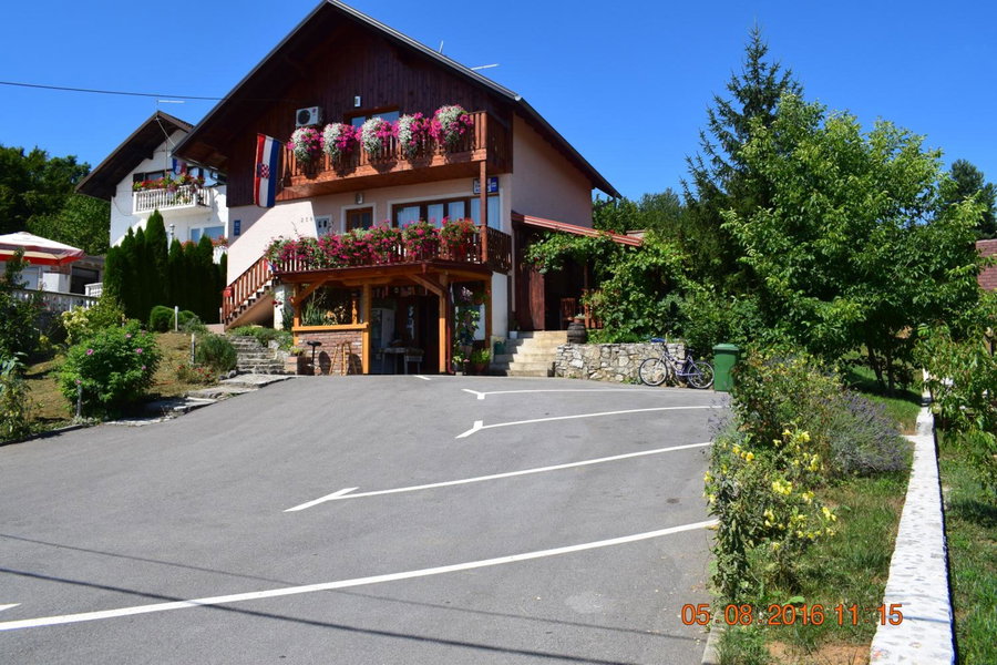 Apartments Kristic, Grabovac, Croatia