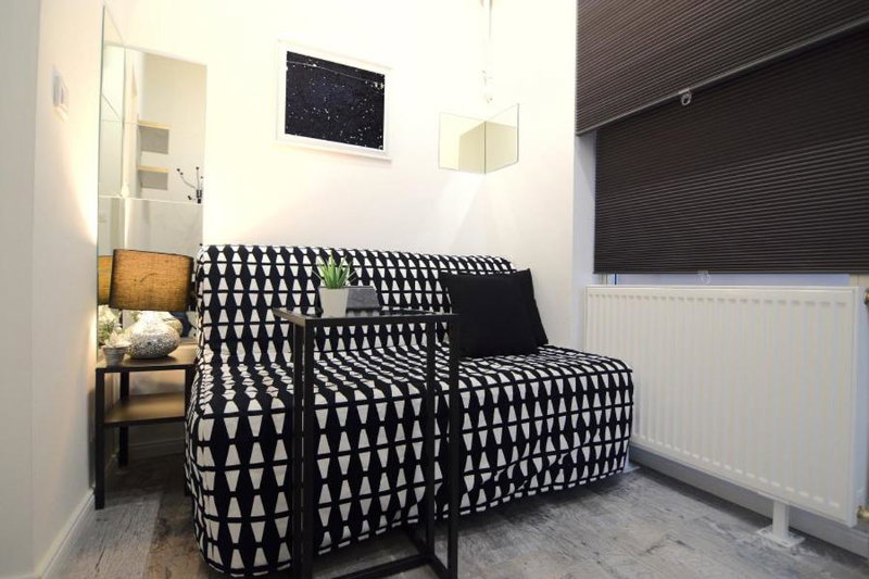 LEA APARTMENT - FREE PARKING in front for 2 cars, Zagreb, Croatia
