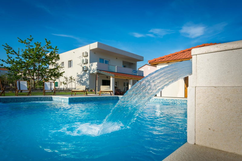 Villa Apartments Marko & Šimun, Kaštela, Croatia