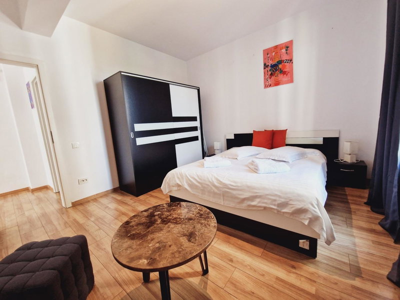 Ultracentral 5* Boutique Hotel style apartment. Brand new. 2 rooms. Spacious. Free parking, Cluj-Napoca, Romania