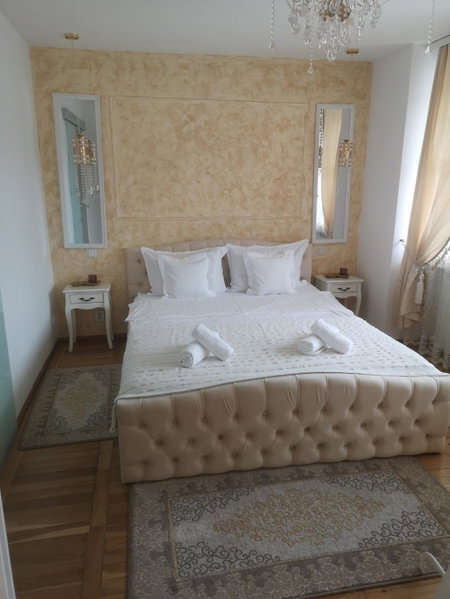Penthouse Luxury, Reşiţa, Romania