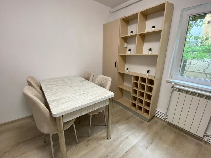 Grove Apartment, Buzau, Romania
