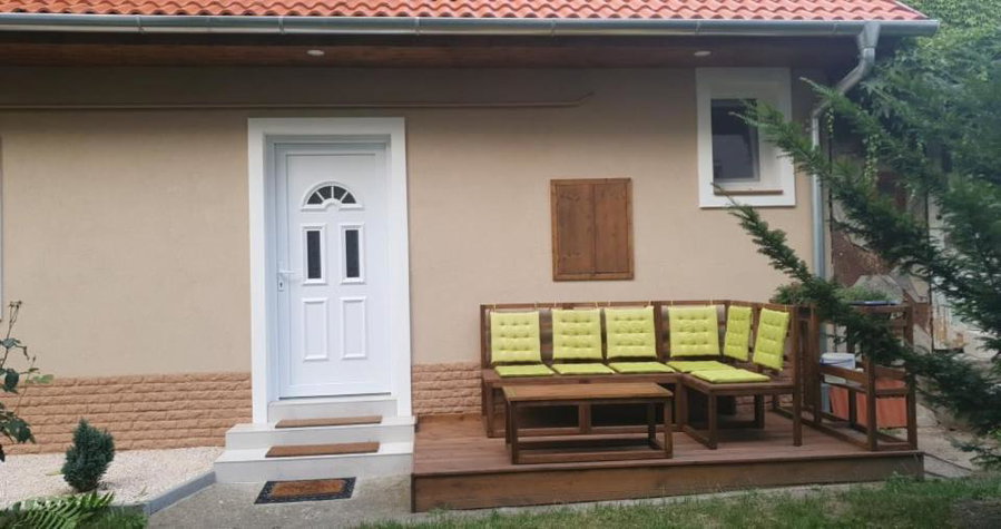 VILLA NEAPOLiS, Pécs, Hungary