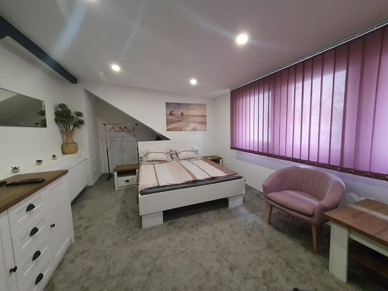 VILLA NEAPOLiS, Pécs, Hungary