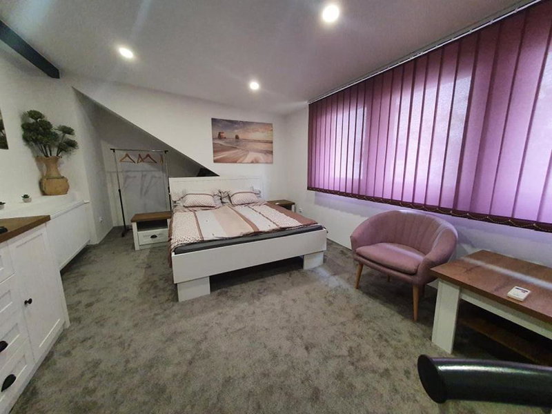 VILLA NEAPOLiS, Pécs, Hungary
