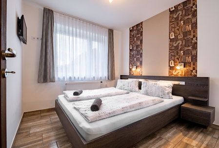 Garden Lux Apartman, Hajdúszoboszló, Hungary