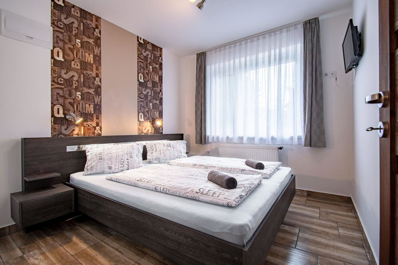 Garden Lux Apartman, Hajdúszoboszló, Hungary