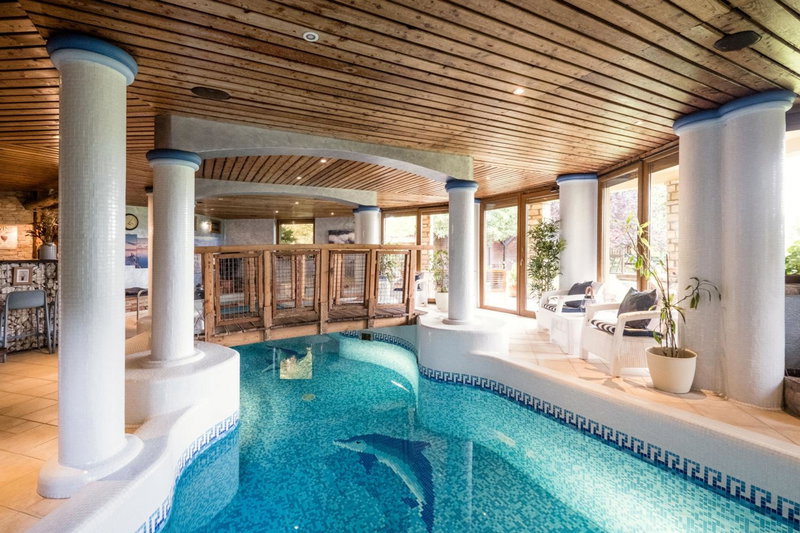 Private Villa with indoor pool, Budapest, Hungary