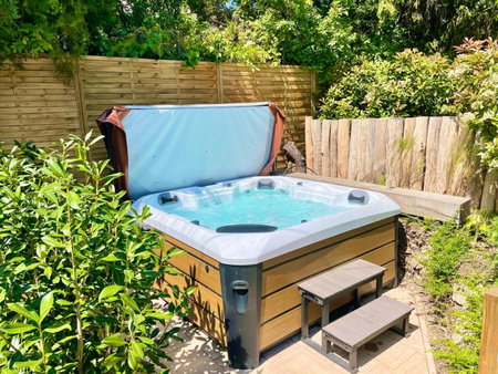 Wooden Apartman Prémium Jacuzzival, Alsóörs, Hungary