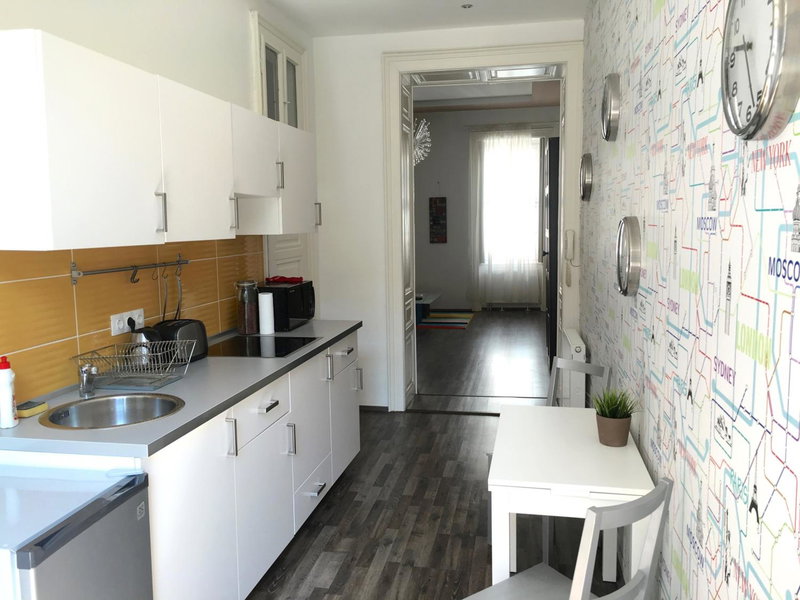 Budget Apartment by Hi5-Kiraly 99, Budapest, Hungary