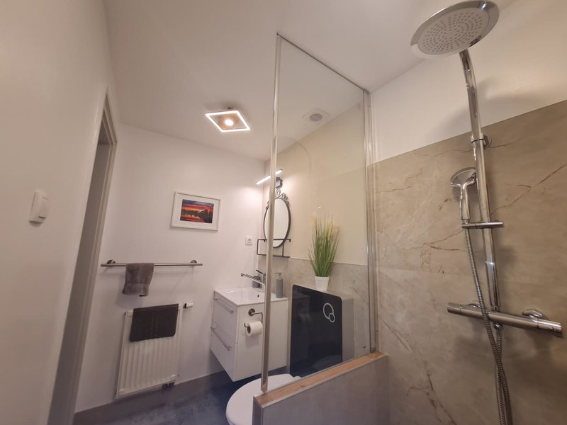 Csever Apartman, Tata, Hungary