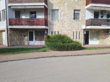 Csever Apartman, Tata, Hungary