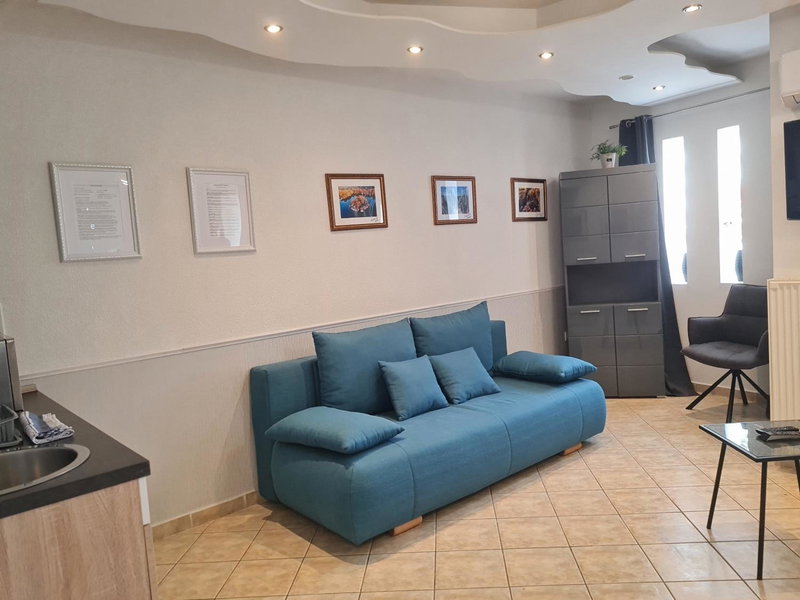 Csever Apartman, Tata, Hungary