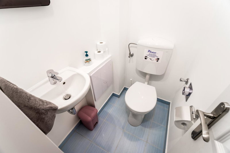 BpR Turquoise Simplicity Apartment, Budapest, Hungary