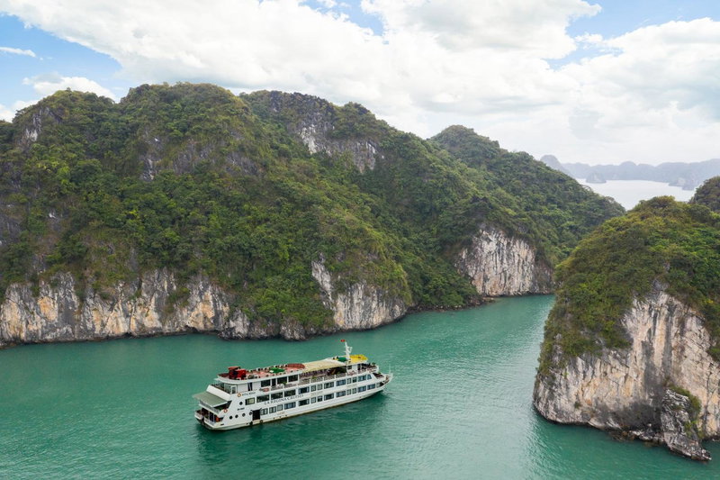 La Regina Royal Cruise, Ha Long, Vietnam