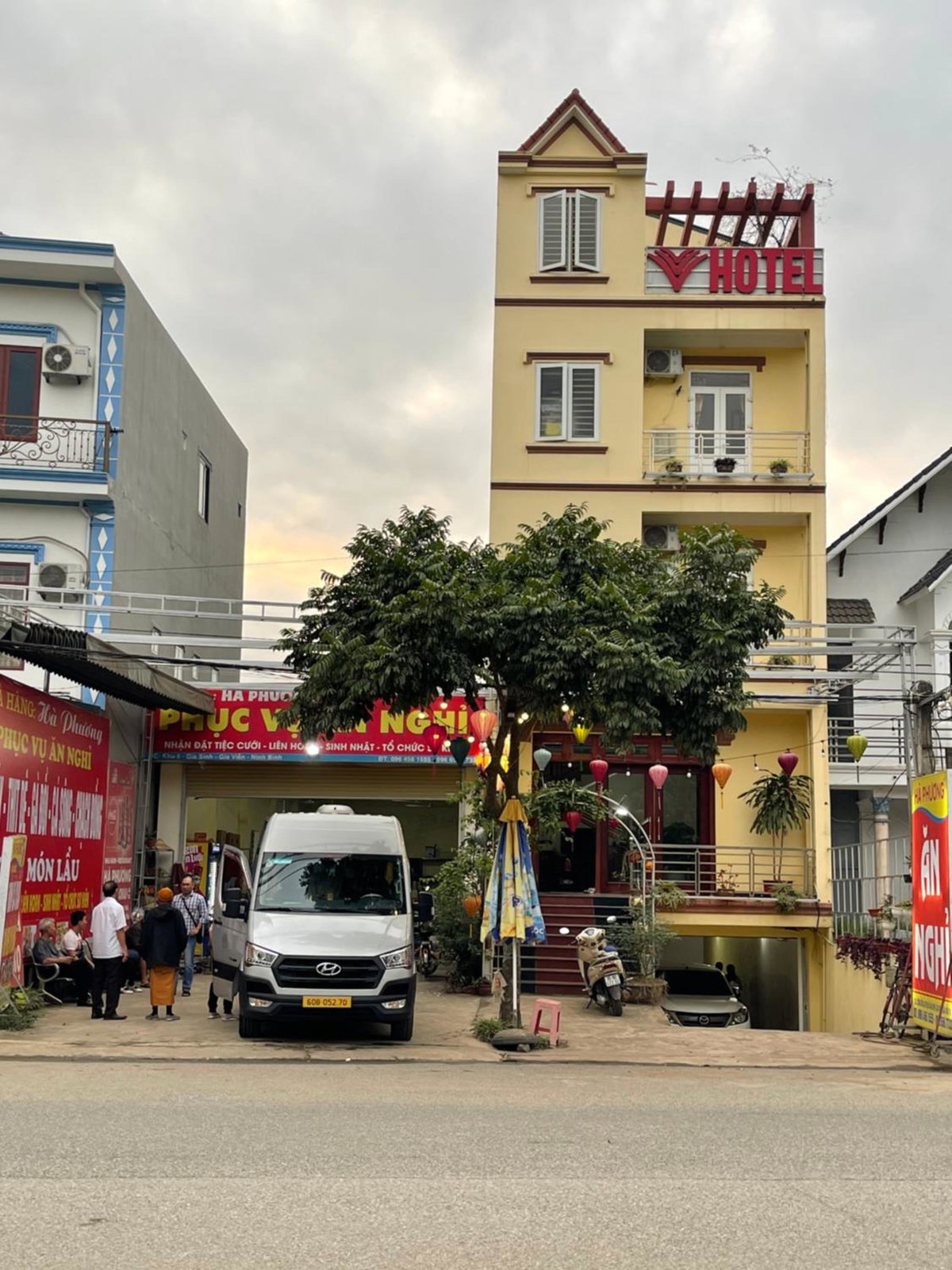 Hotel · Khách Sạn Hà Phương, Ninh Binh