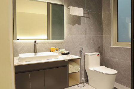 Ao Tien Harbour Boutique Hotel, Van Don, Vietnam
