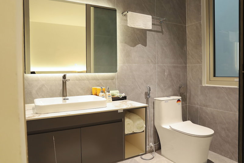 Ao Tien Harbour Boutique Hotel, Van Don, Vietnam