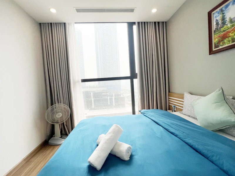 Luxhousing Vinhomes Skylake, Hanoi, Vietnam