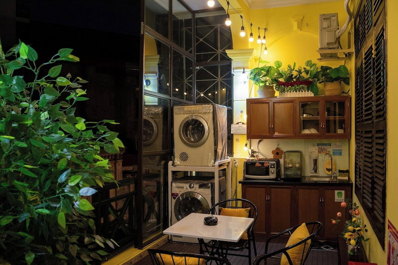 CozyPosy Premier Apartment, Hoan Kiem, Vietnam