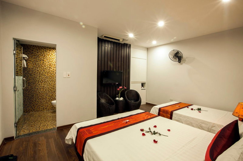 Nam Long Hotel, Hanoi, Vietnam
