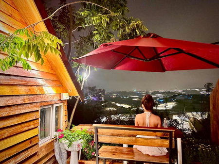 IZA Homestay, Trai Mat, Vietnam