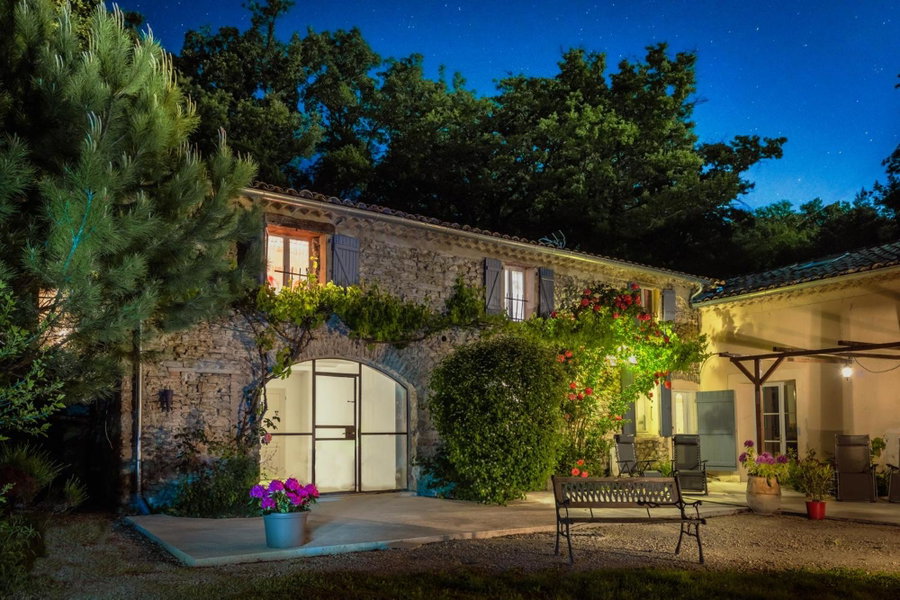 Les Beaux Chenes, Pont-de-Barret, France
