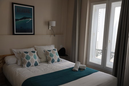 Un Hotel sur le Port, La Rochelle, France