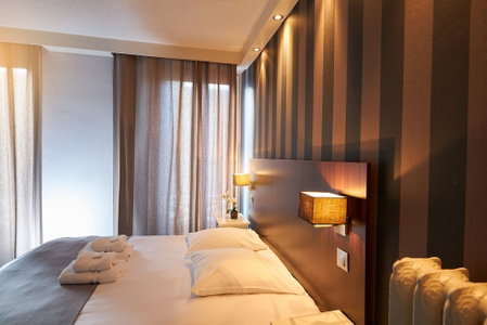 Hôtel Les Negociants, Valence, France