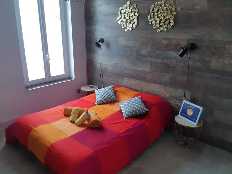 Bed and Breakfast P&P Nîmes-Centre, Nîmes, France
