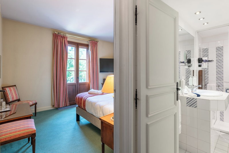 Demeures & Châteaux - Hôtel Greuze & Spa Tournus, Tournus, France
