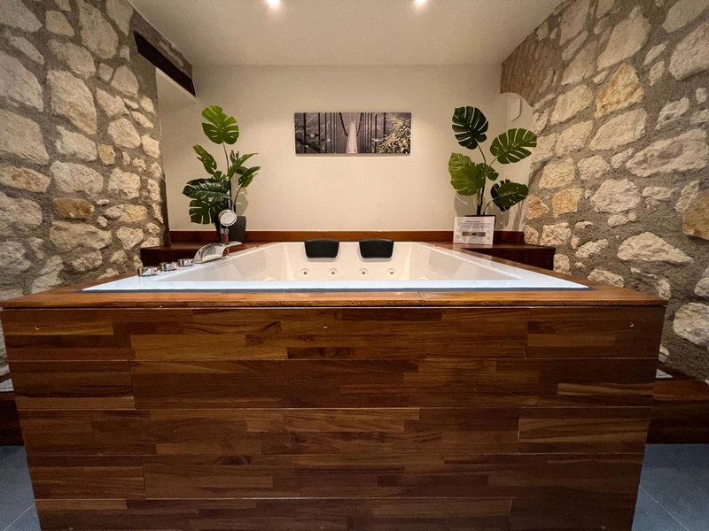Appart Spa Privatif, Reims, France