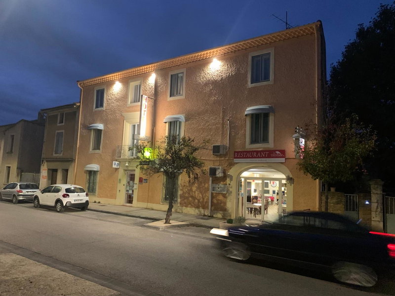 Logis Hôtel La Bastide d'Entraigues, Entraigues-sur-la-Sorgue, France