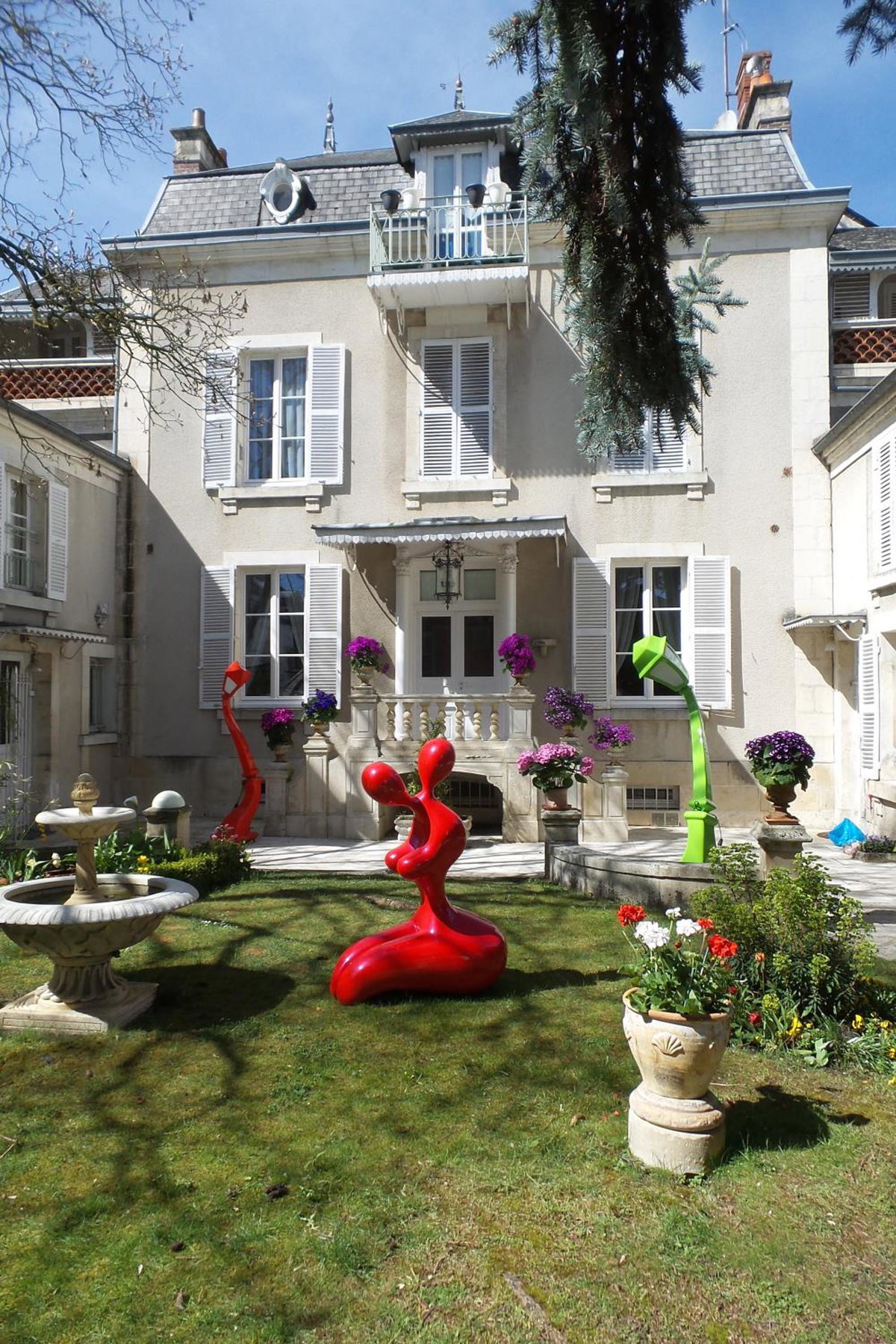 Le Cedre Bleu, France