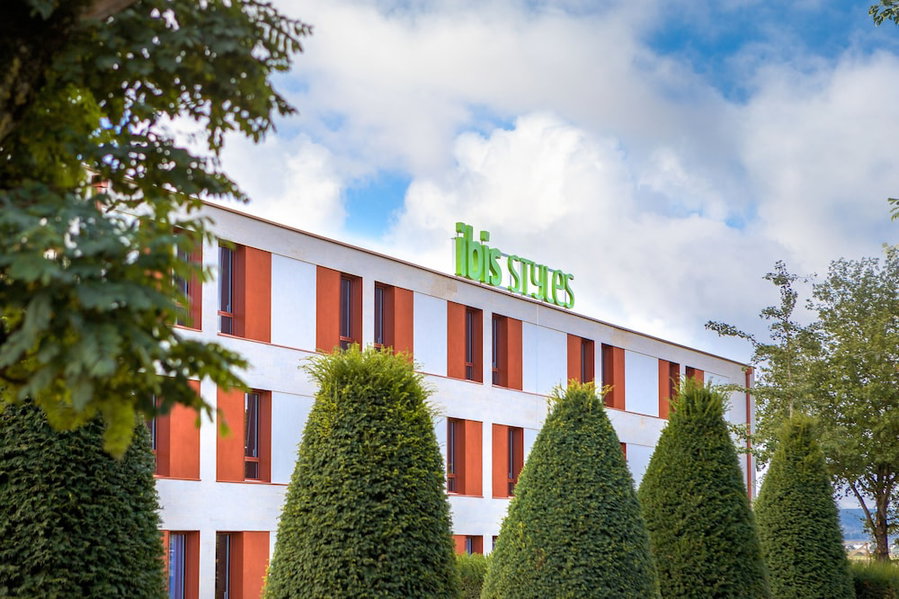 Ibis Styles Domaine de Beauregard, Longvic, France