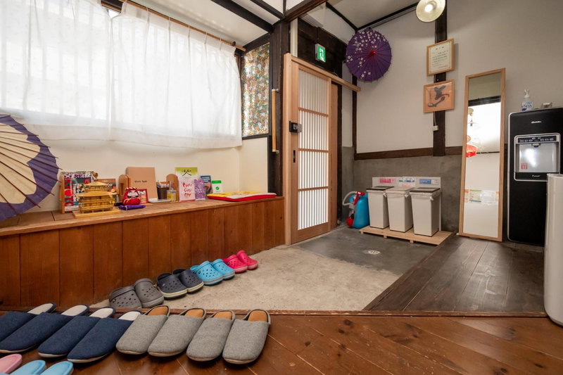 GuestHouse OneWorld Shijo四条京町屋, Kyoto, Japan