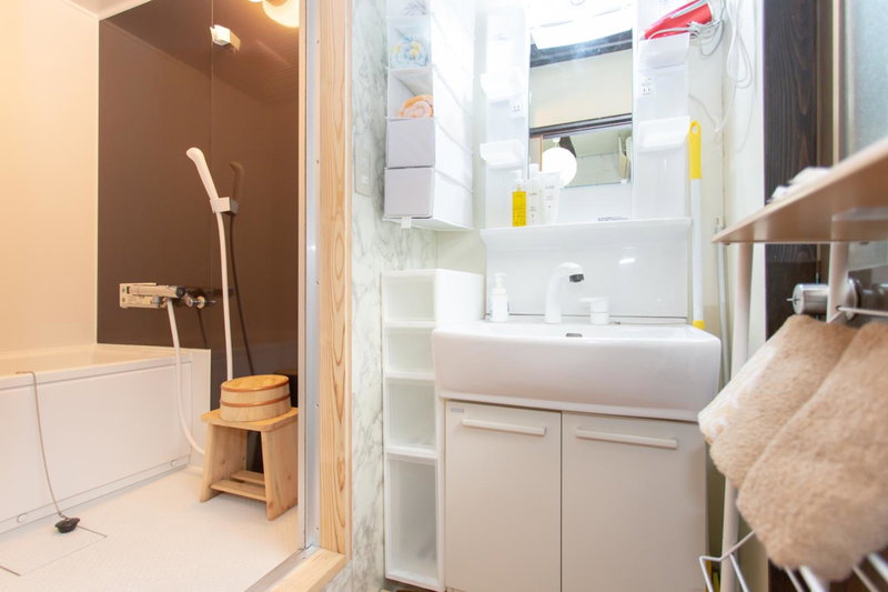 GuestHouse OneWorld Shijo四条京町屋, Kyoto, Japan