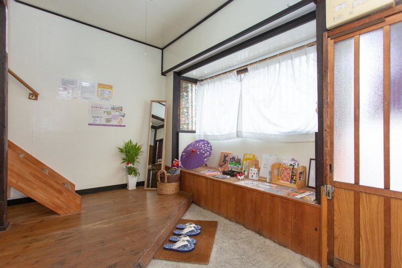 GuestHouse OneWorld Shijo四条京町屋, Kyoto, Japan