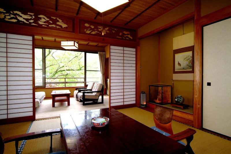 Onsen Ryokan Mitake, Hakone, Japan