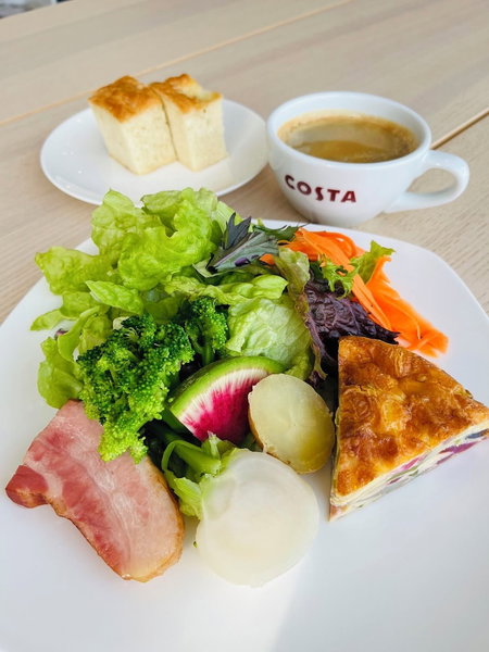 Luana Hasunuma HOTEL&CAFE, Sanmu, Japan