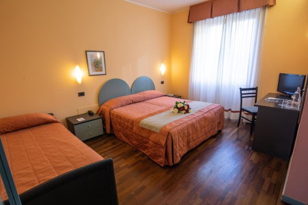 Hotel Vittoria, Sondrio, Italy