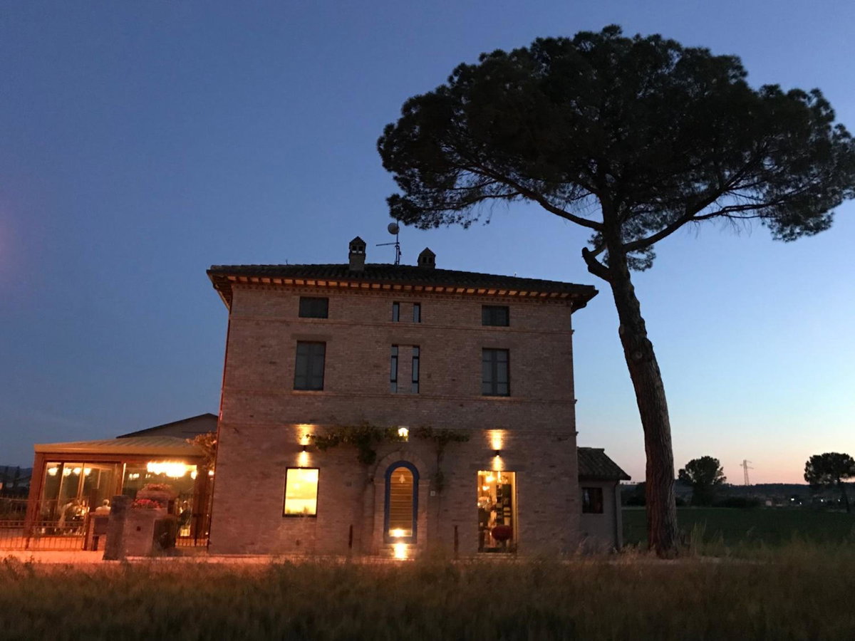 Hotel · La Locanda Paradiso, SantʼEgidio