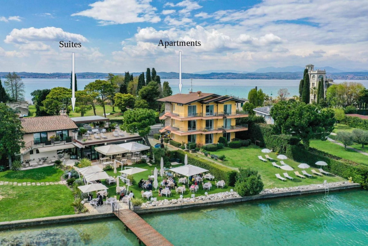 Casa dei Pescatori, Italia