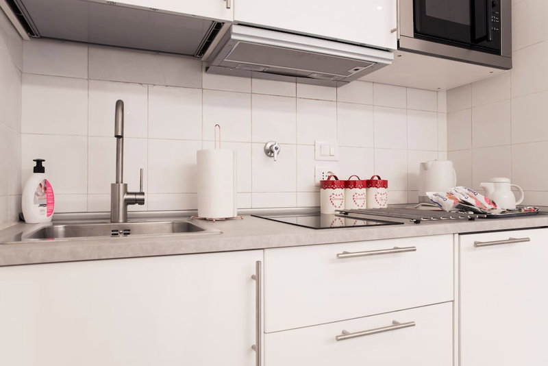 10 - 12 Tourist House Apartment Centre Bologna, Bologna, Italy