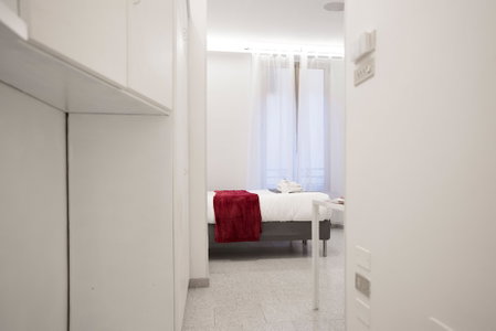 10 - 12 Tourist House Apartment Centre Bologna, Bologna, Italy