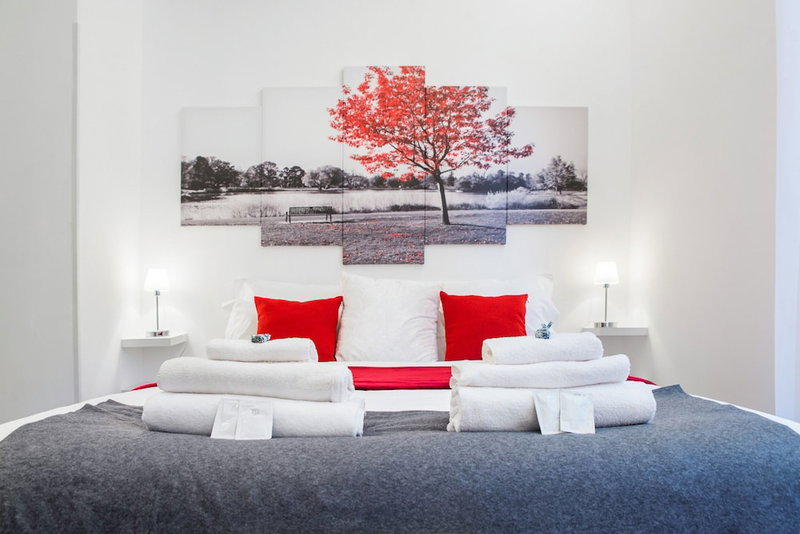 10 - 12 Tourist House Apartment Centre Bologna, Bologna, Italy