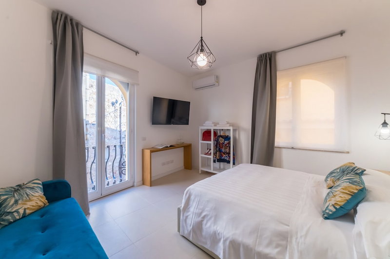 Castalia Apartments & Rooms, Taormina, Italy