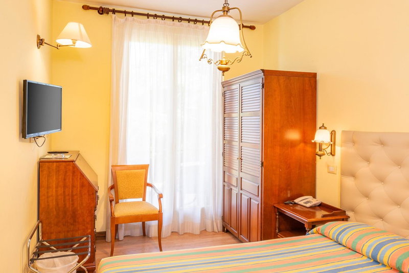 Hotel Palme & Suite, Garda, Italy